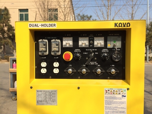 80% Nennbetrieb 40°C KOVO EW400DST Motorenbetriebene Diesel-Schweißmaschine Motosoldadoras
